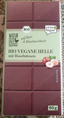 BIO VEGANE HELLE mit Haselnüssen