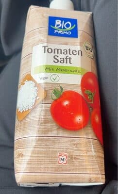 Tomatensaft mit Meersalz