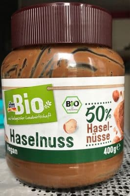 Haselnuss Creme