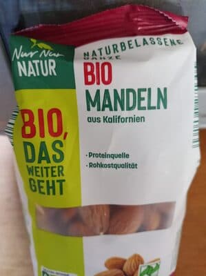 Bio Mandeln ganz