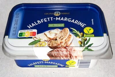 Halbfett-Margarine mit Olivenöl