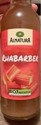 Bio Erfrischungsgetränk mit Rhabarbersaft