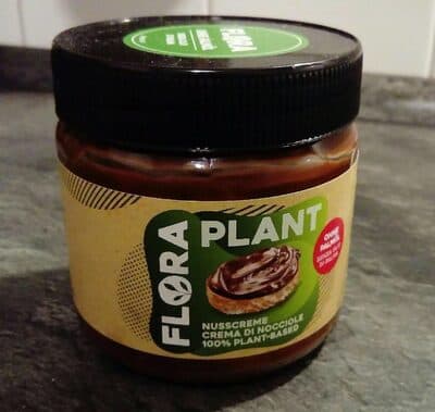 Flora Nusscreme
