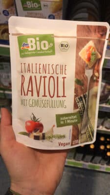 Italienische Ravioli mit Gemüsefüllung