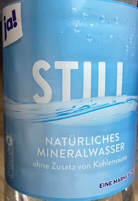 Natürliches Mineralwasser still